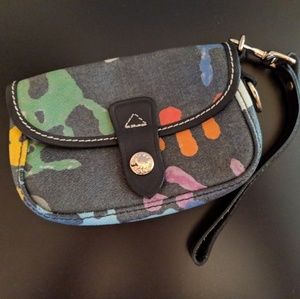 Dooney & Bourke snap wristlet